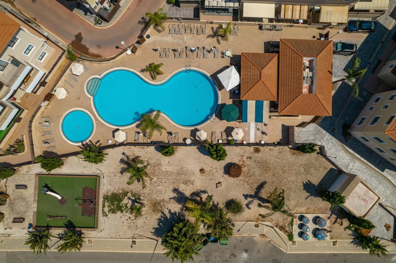 Kyklades Maisonette For 6 People Protaras Bagian luar foto